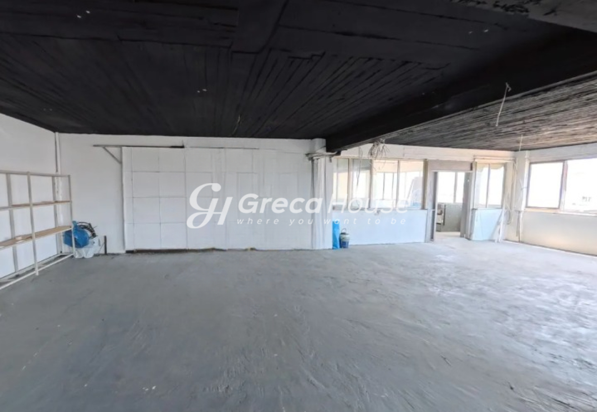 Κτήριο στην Άνω Ρέντης, Άγιος Ιωάννης Ρέντης — Φωτογραφία 3 από 5